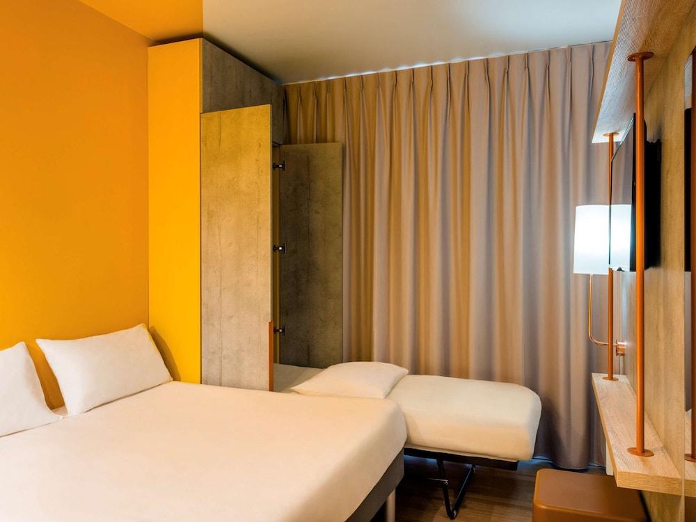 Ibis Budget Hyeres Hyères Exterior foto