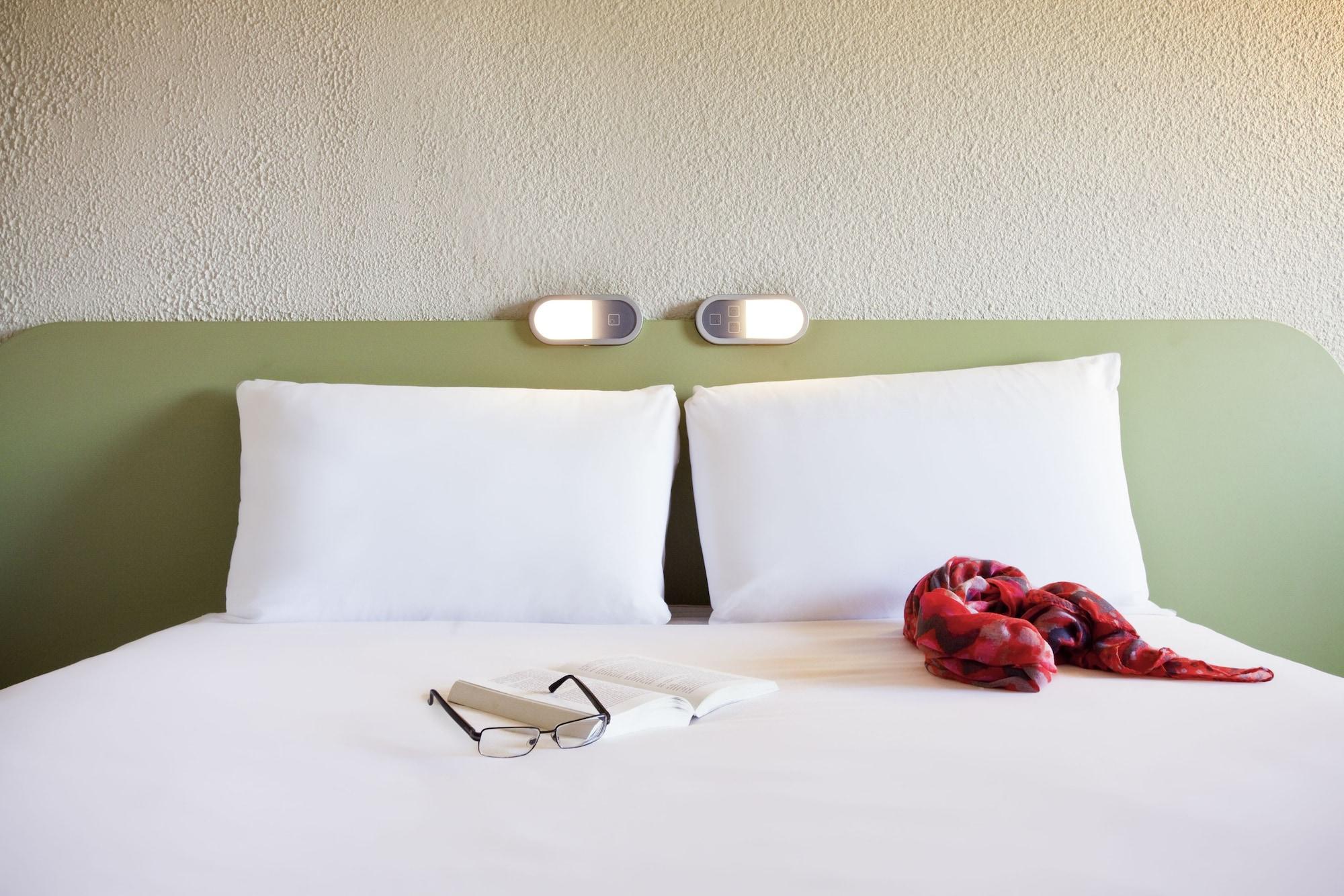 Ibis Budget Hyeres Hyères Exterior foto