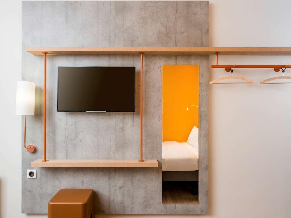 Ibis Budget Hyeres Hyères Exterior foto