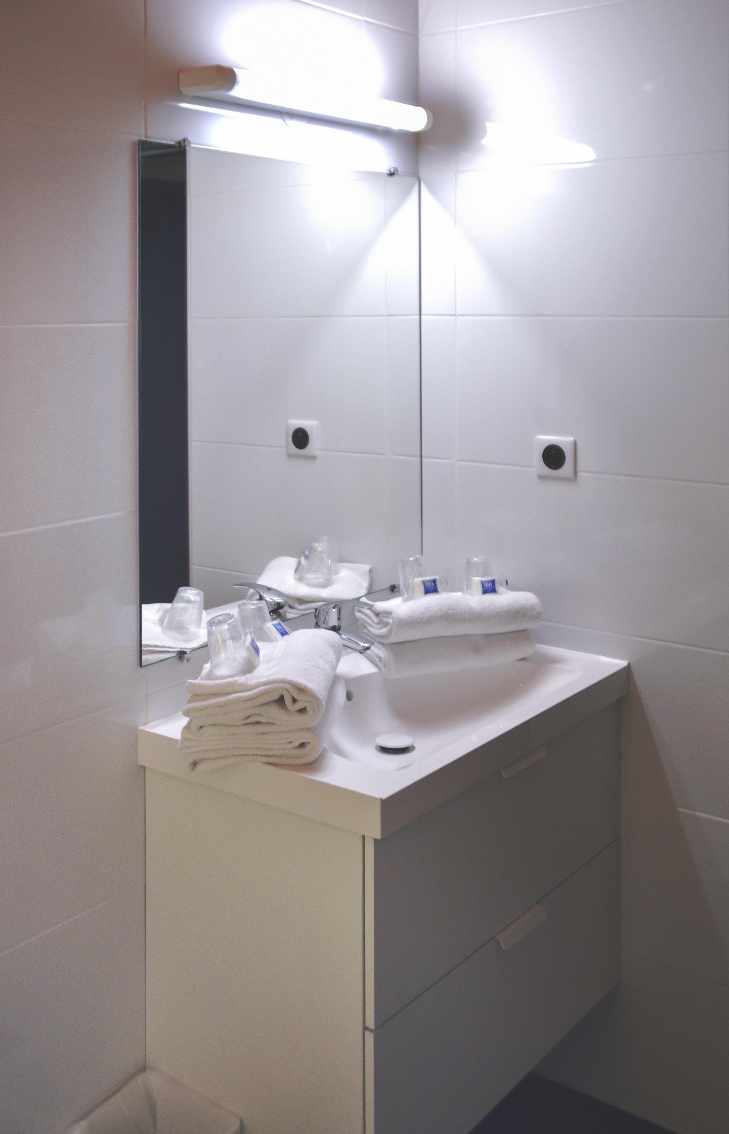 Ibis Budget Hyeres Hyères Exterior foto