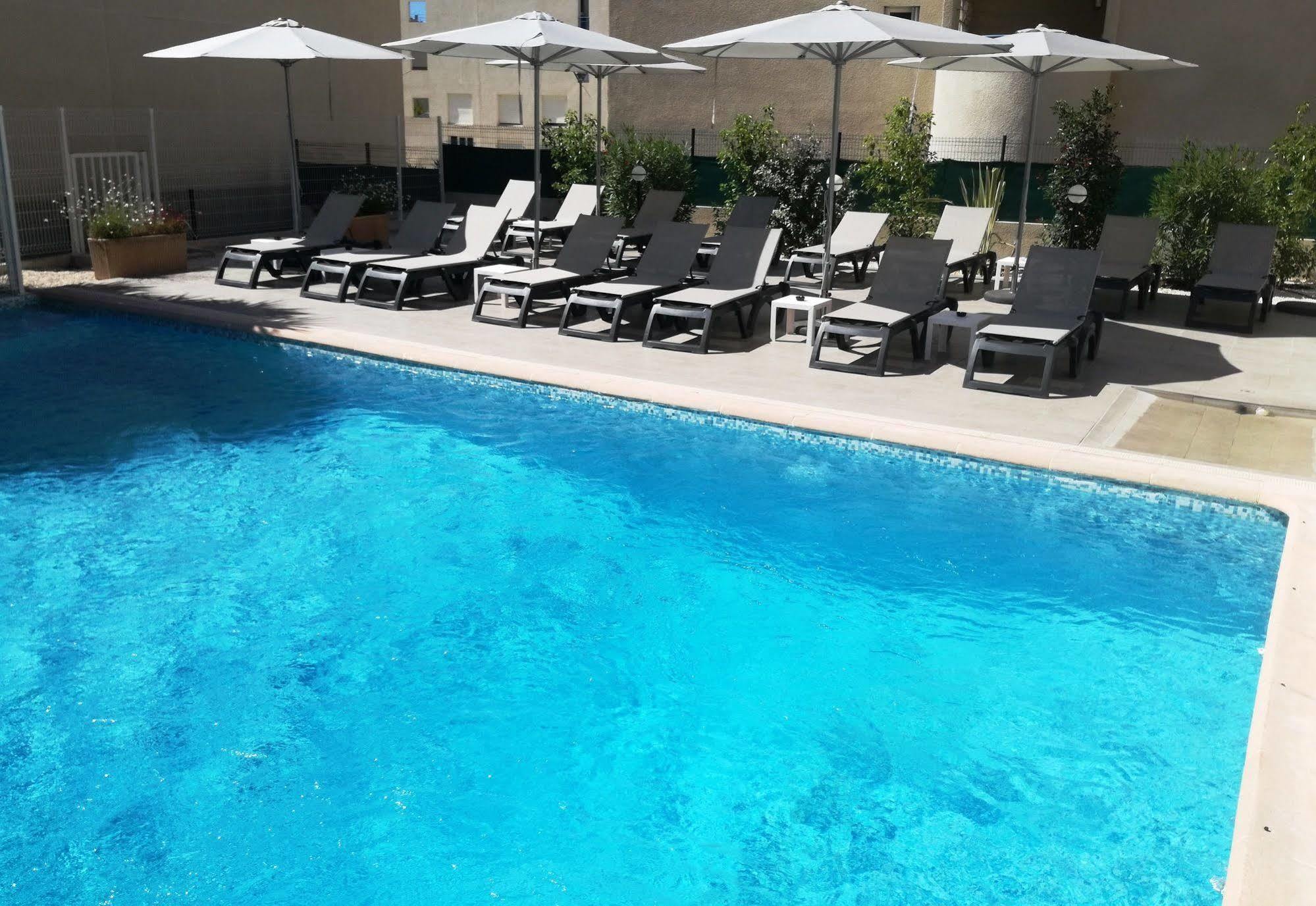 Ibis Budget Hyeres Hyères Exterior foto