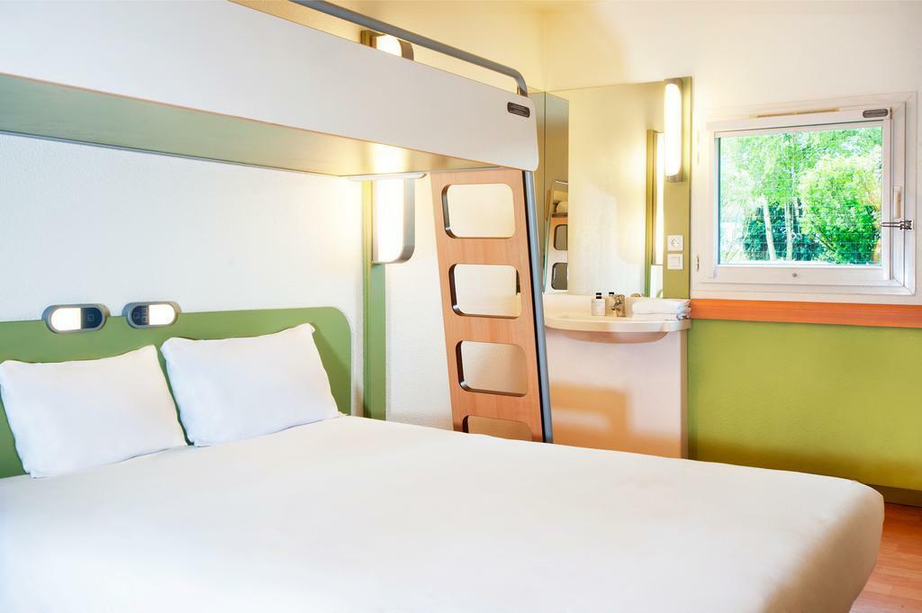 Ibis Budget Hyeres Hyères Exterior foto