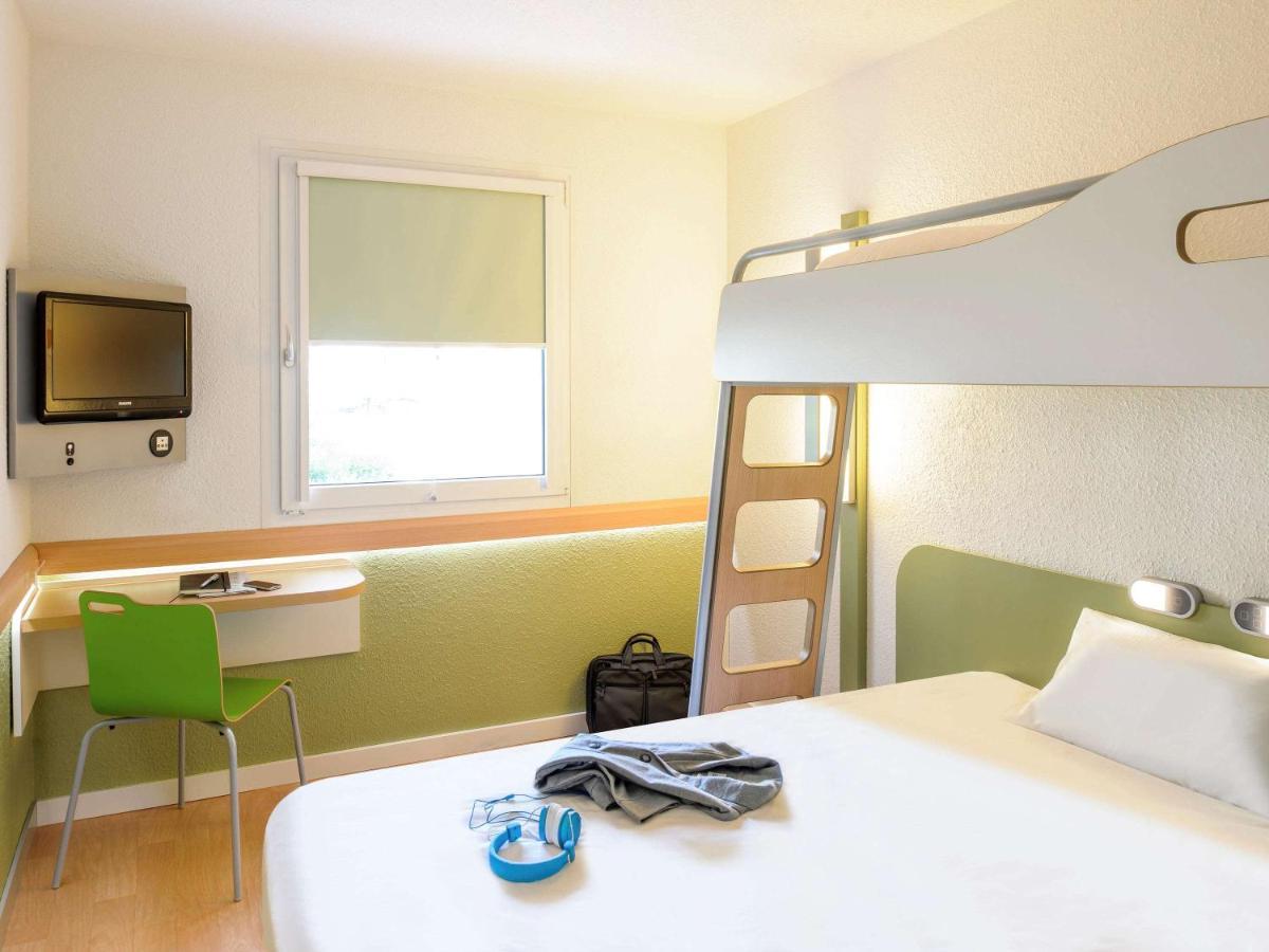 Ibis Budget Hyeres Hyères Exterior foto